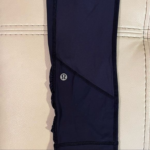 Lululemon Navy Leggings - Picture 5 of 7